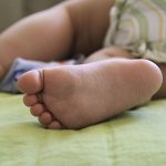 Polední a odpolední spánek u dětí či batolat – co jim přináší?