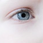 Oční jóga nejen pro unavené oči – jak na cviky?