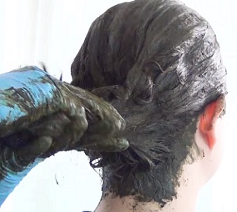 Prospějte vlasům pomocí henny -  alternativa klasického barvení