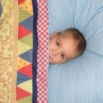 Jak vybrat dítěti první velkou postel?