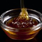 Proč jíst med? Protože pomáhá s mnoha zdravotními problémy.