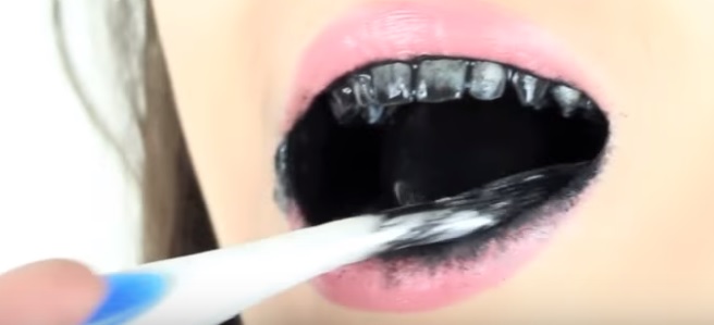 Zuby si pečlivě vyčistěte.
