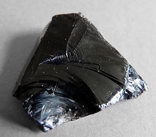 Jak vám může pomoci krásný kámen obsidián?