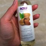 Sladký mandlový olej – 12 jeho skvělých účinků na zdraví a krásu – jak ho použít?