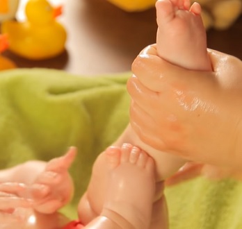 Jaký použít olej na kojence a novorozence?