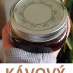 Kávový olej na vlasy – proč a jak ho pro zdraví vlasů používat?