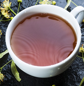 Černý čaj v těhotenství pít můžete, ale nepřekračujte to s množstvím vypitých šálků