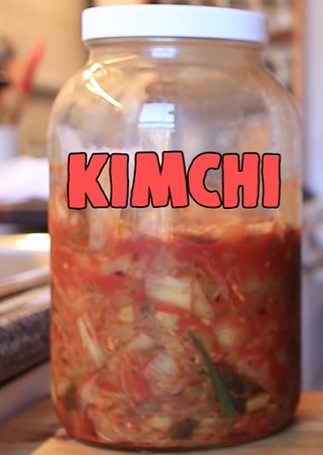 Kimchi patří mezi TOP potraviny pro zdraví střev.